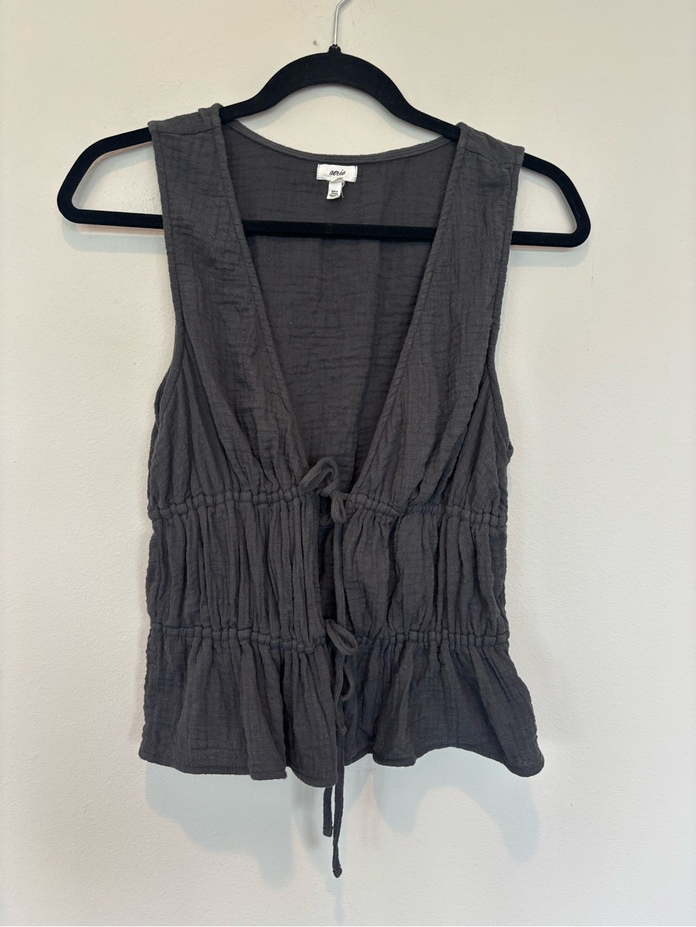 aerie Crinkled Tie-Front Tank Top - Charcoal